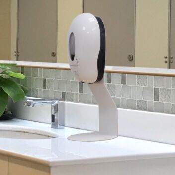 Freestanding automatic soap dispenser