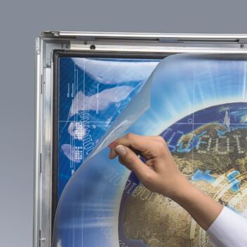Outdoor light boxes